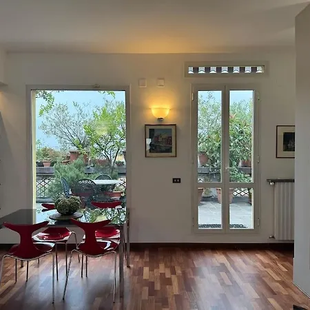 Dolce Duomo View Apartment Milan